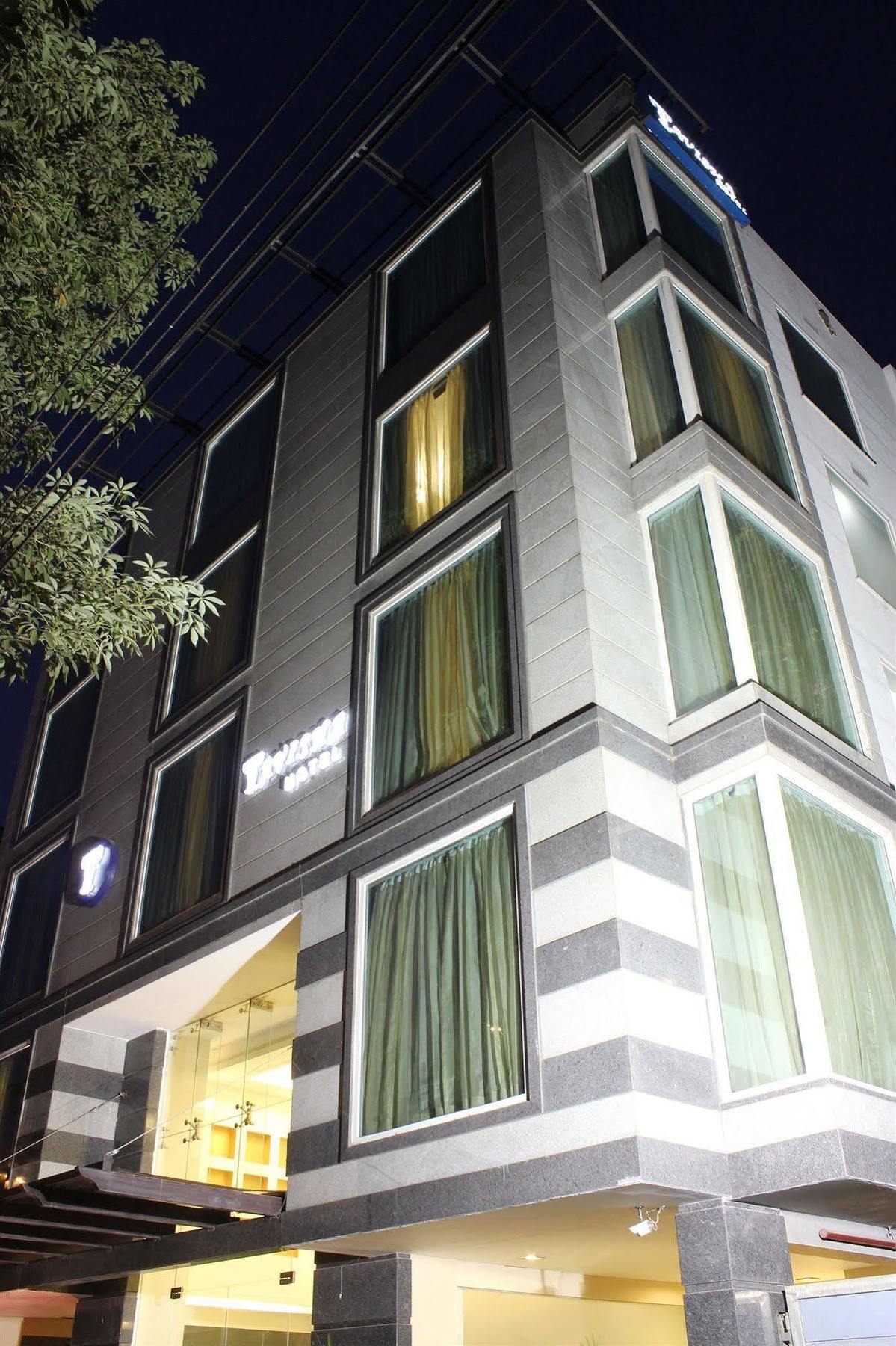 Rosemallow Hotel Nueva Delhi Exterior foto